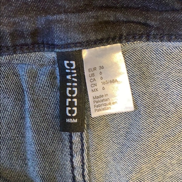 Divided shorts US size 6! - Picture 2 of 5